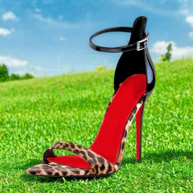 Tacones altos con punta puntia - Leopard Print Heels reseña y precio