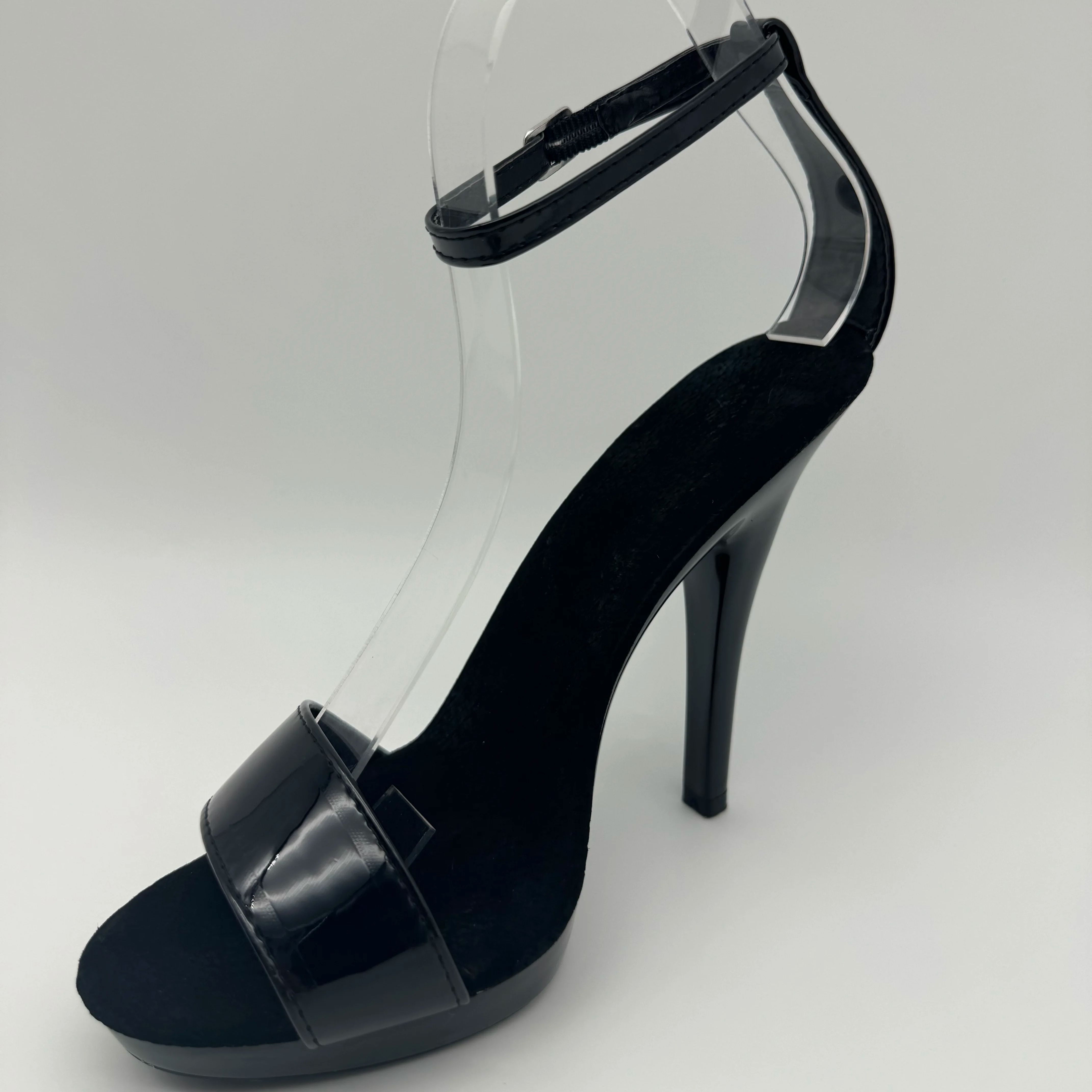 Tacones de aguja de charol neg - Wide Fit Heels reseña y precio