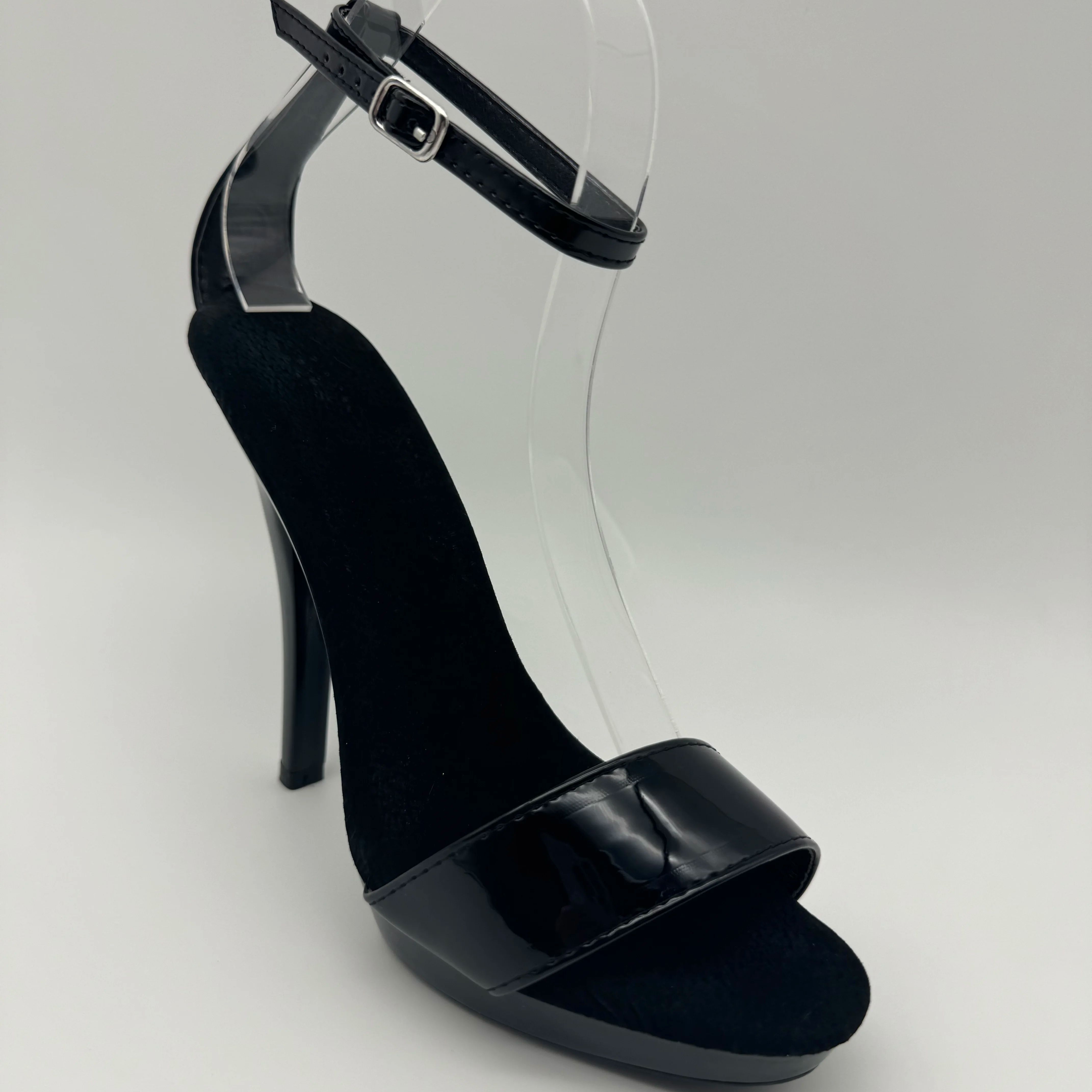 Tacones de aguja de charol neg - Wide Fit Heels reseña y precio