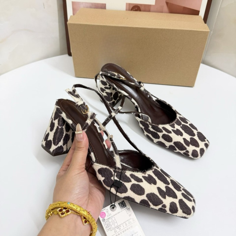Sandalias de tacón medio con e - Leopard Print Heels reseña y precio